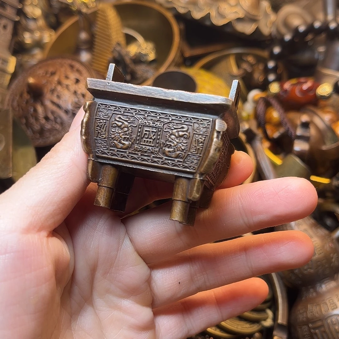精美铜器工艺品等