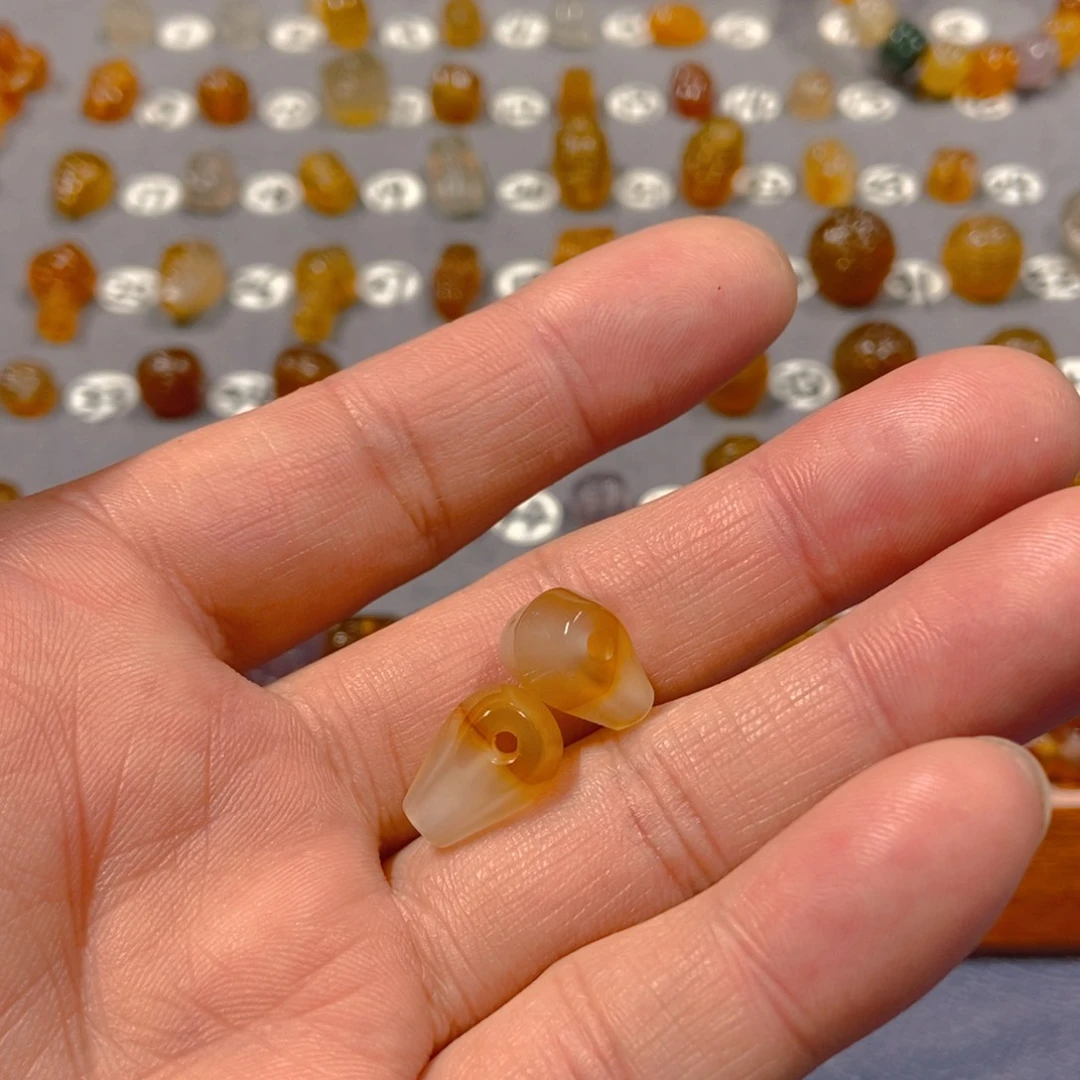 大***冯合金颈饰玛瑙/玉髓三通