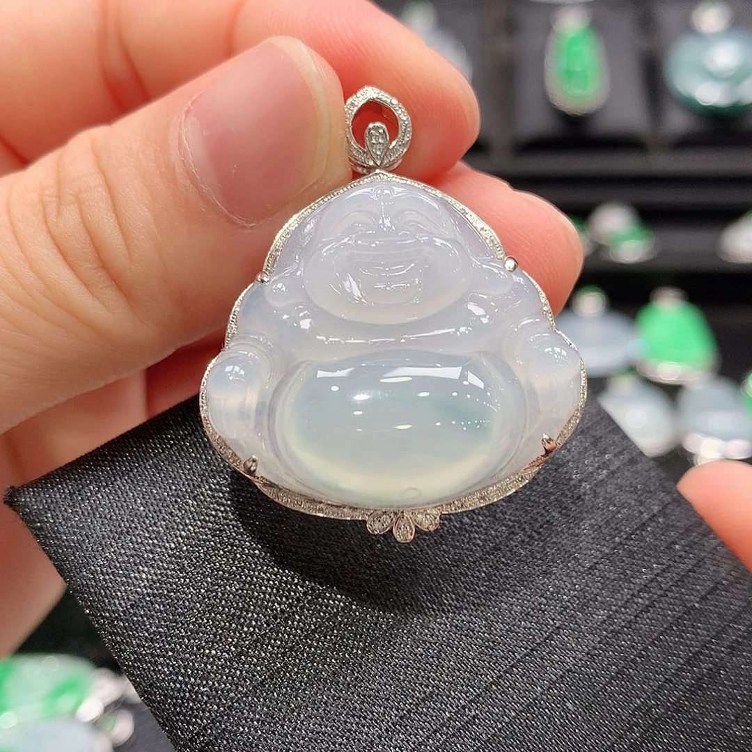 颈饰18K金镶嵌翡翠佛公