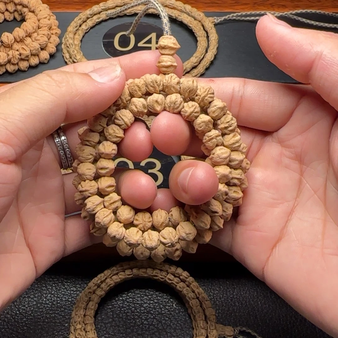 柏香籽/百香籽吊坠T*丶