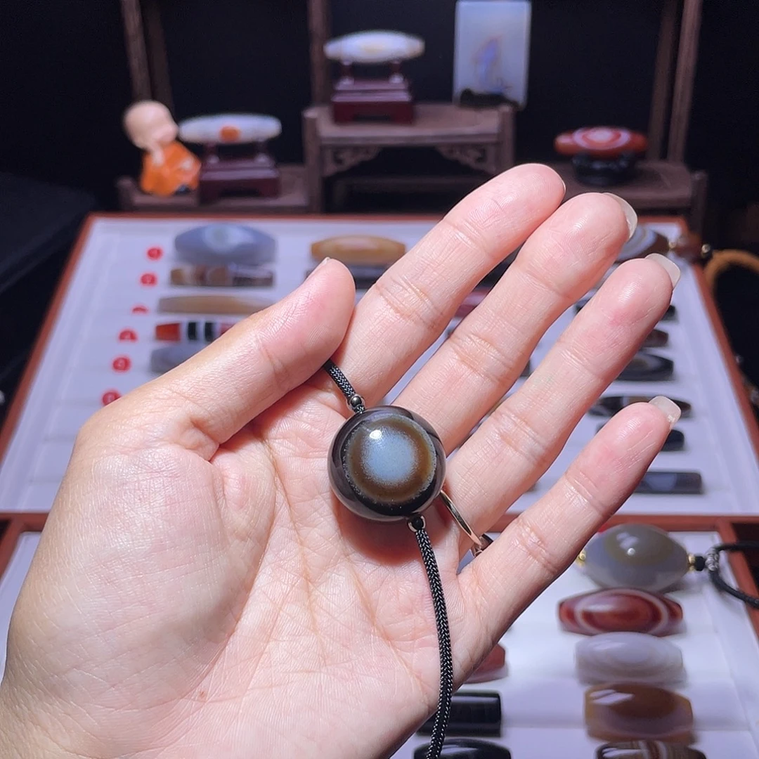 玛瑙/玉髓未镶嵌吊坠(赠链)