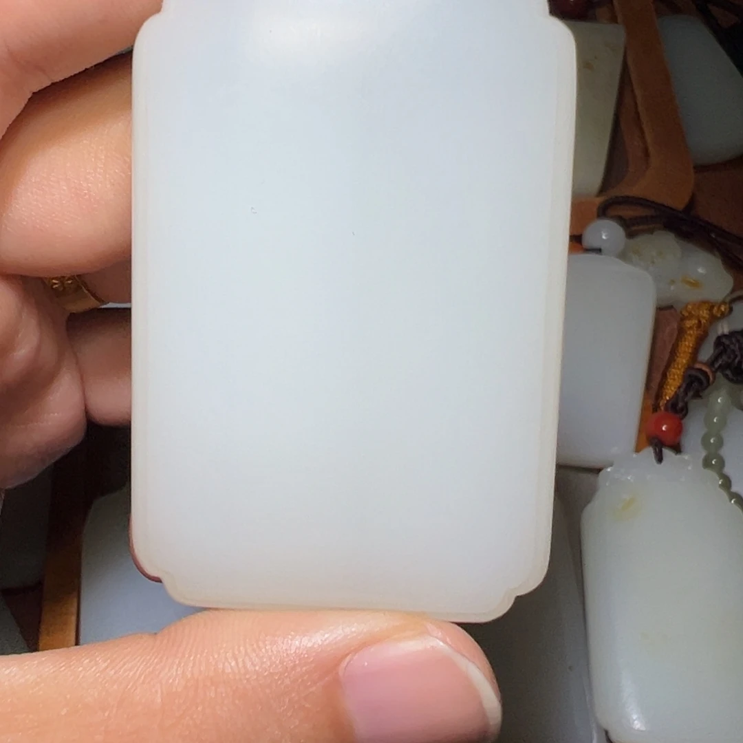 H***o和田玉未镶嵌挂件