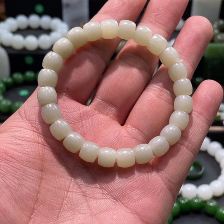 和田玉未镶嵌手串