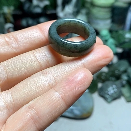 未镶嵌和田玉（糖玉）珠宝半成品
