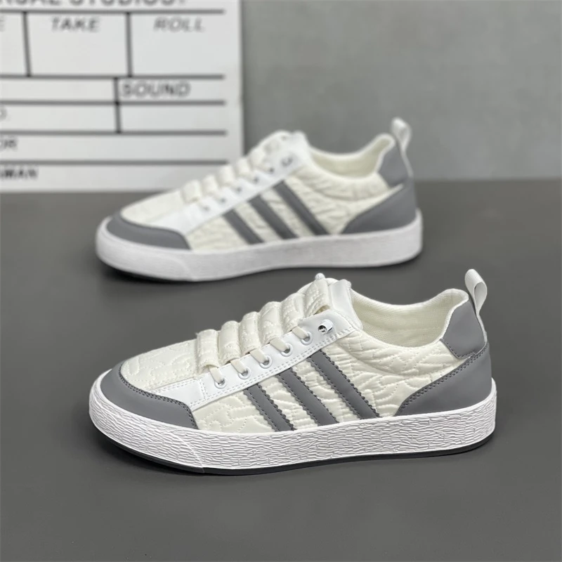 男鞋2025年秋季新款时尚潮牌运动小白鞋子男款透气一脚蹬防滑板鞋