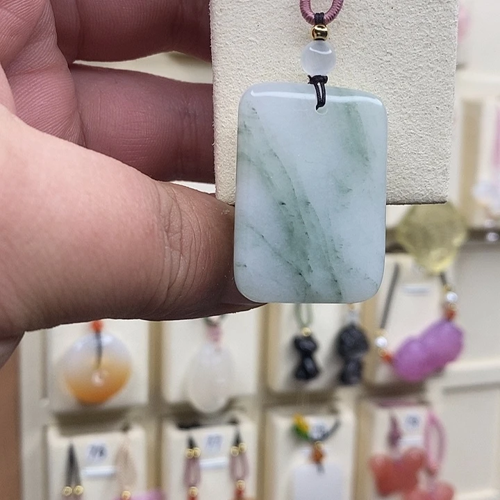 石英质玉颈饰未镶嵌y*