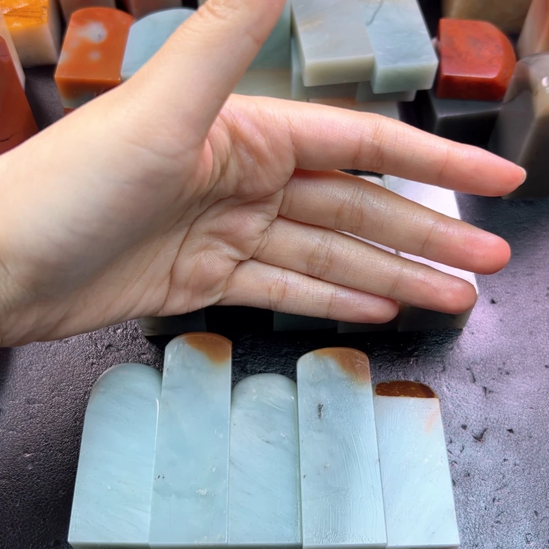 轻***哈印石老挝石天青石