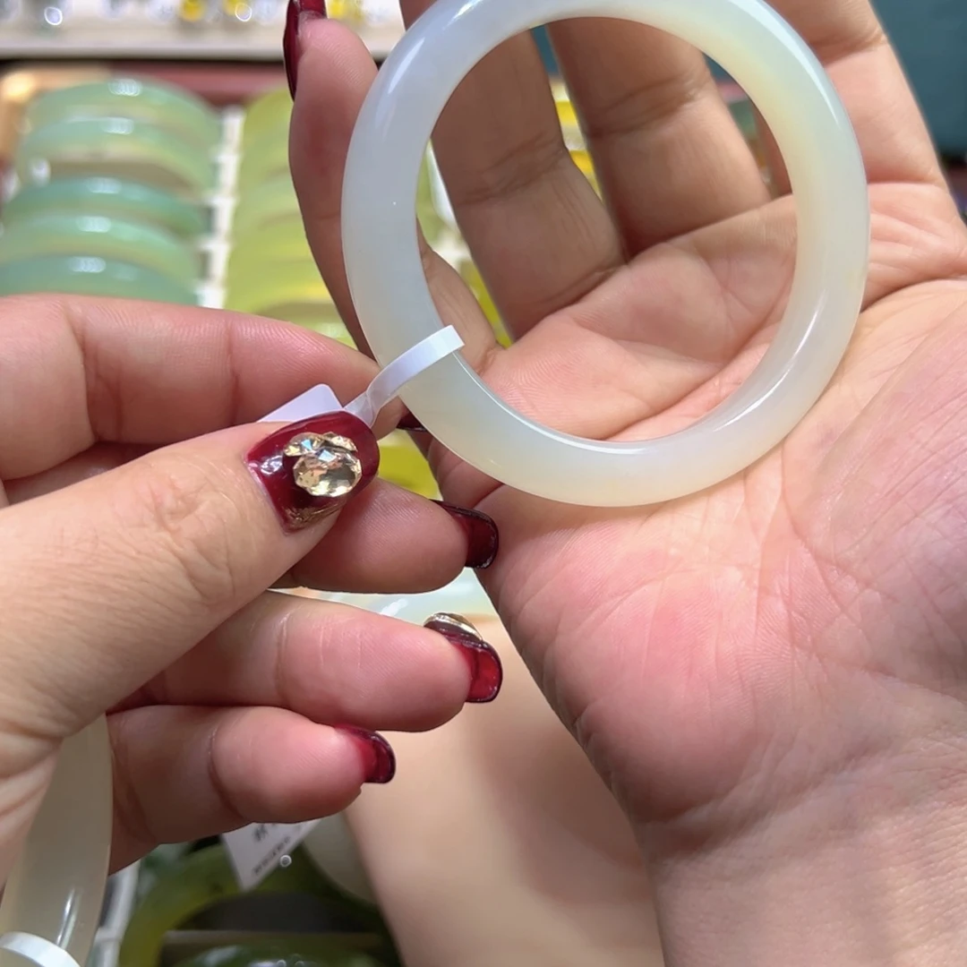 社***龙蛇纹石玉未镶嵌手镯