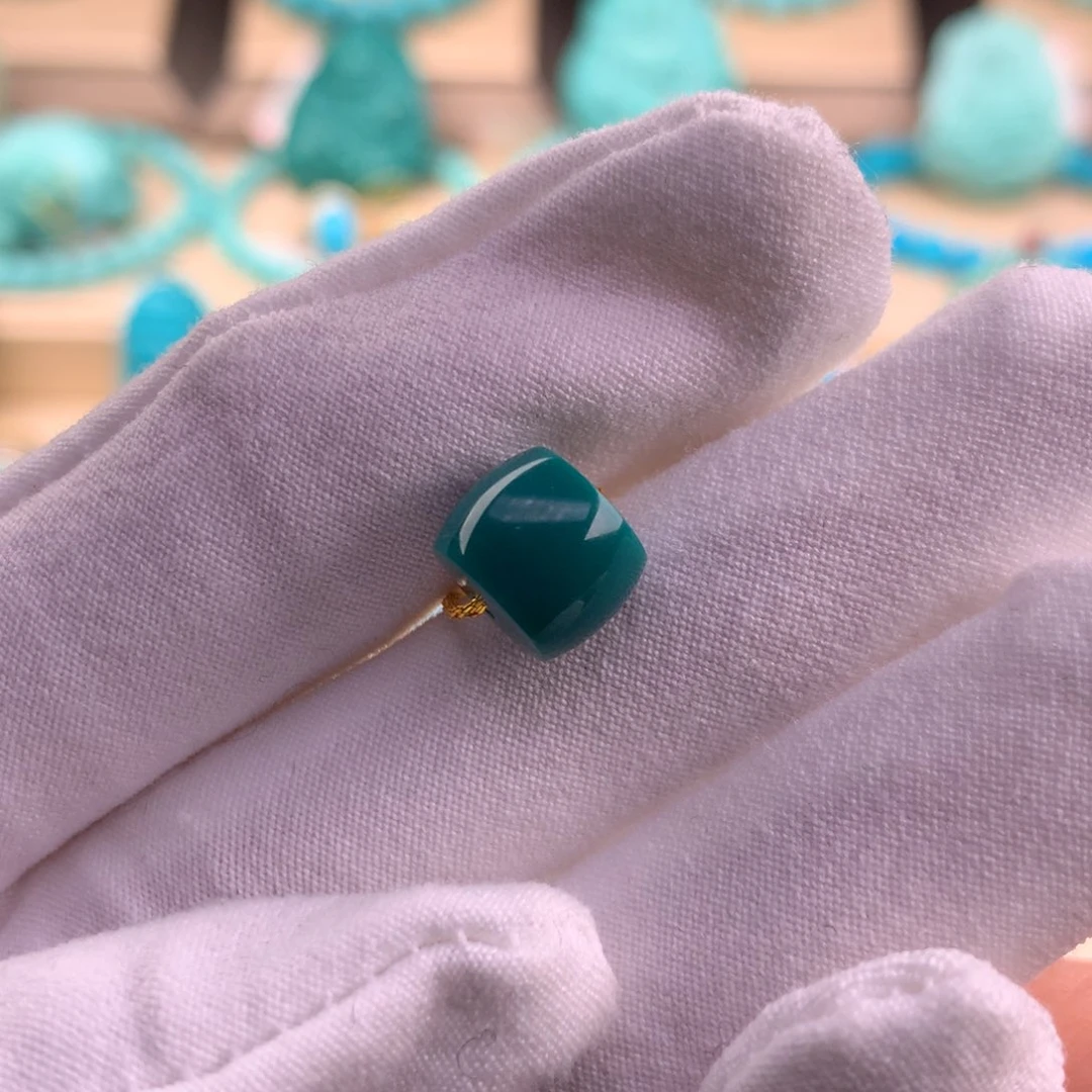 绿松石珠宝奇石未镶嵌9.7*7.8mm