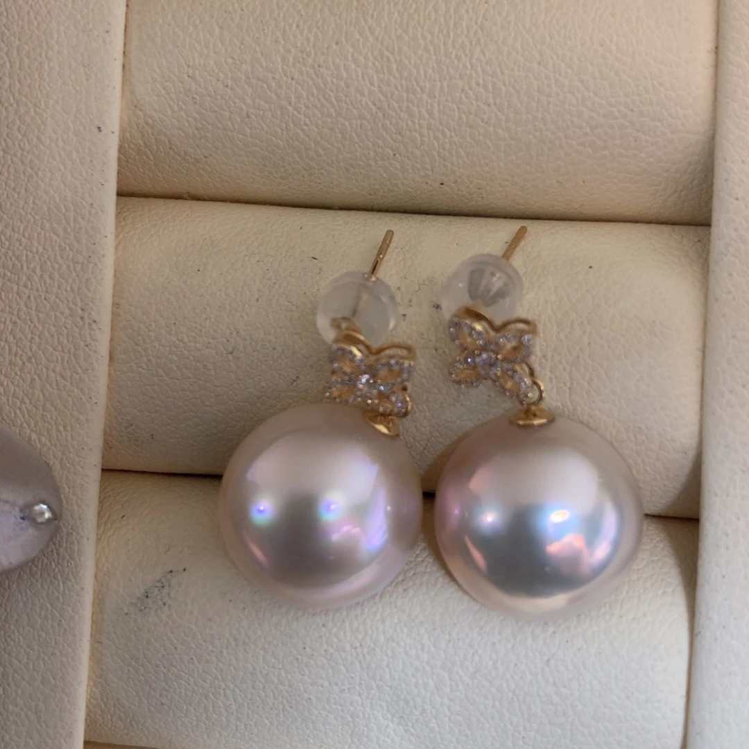 耳饰拼合珍珠（马贝珠）18K金镶嵌