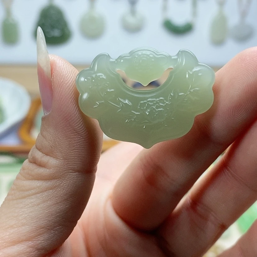 【闪购商品】颈饰未镶嵌和田玉