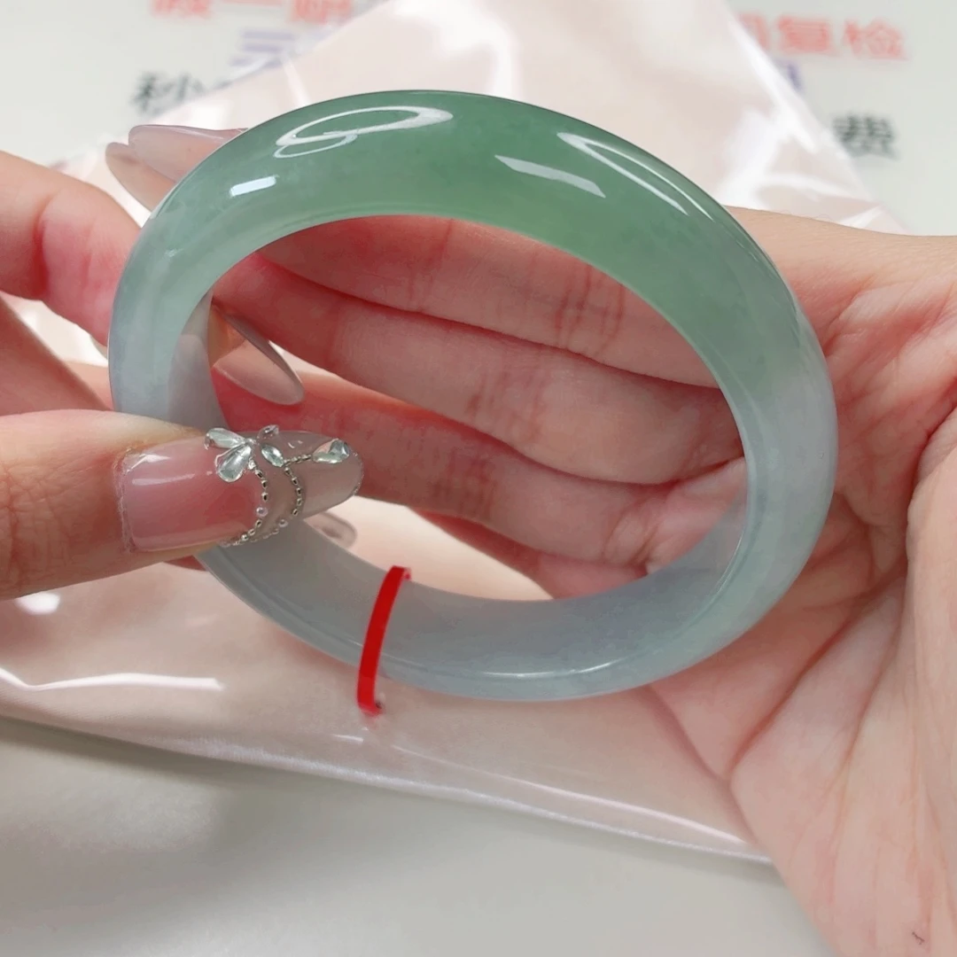 翡翠未镶嵌手镯56.5圈x328