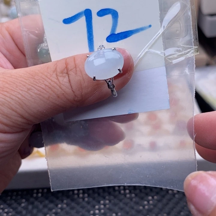 未镶嵌戒指翡翠缅甸