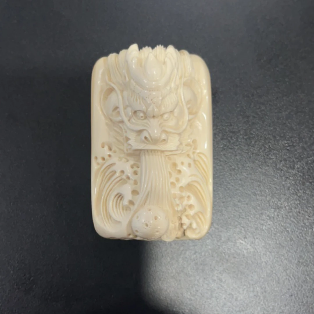 猛犸约83克雕刻件CZL1014