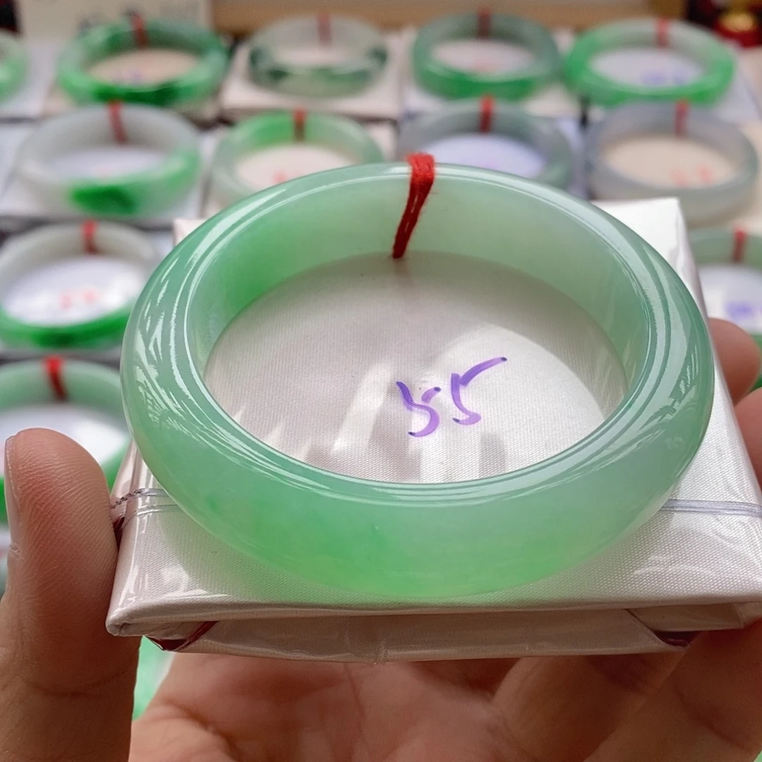 翡翠未镶嵌手镯7号