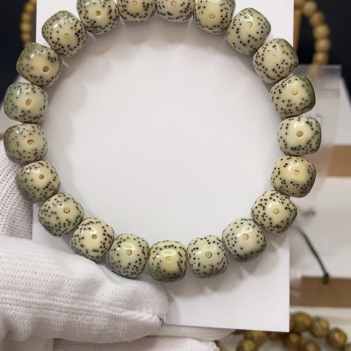 星月菩提吊坠海南星月菩提手串11月朗星细