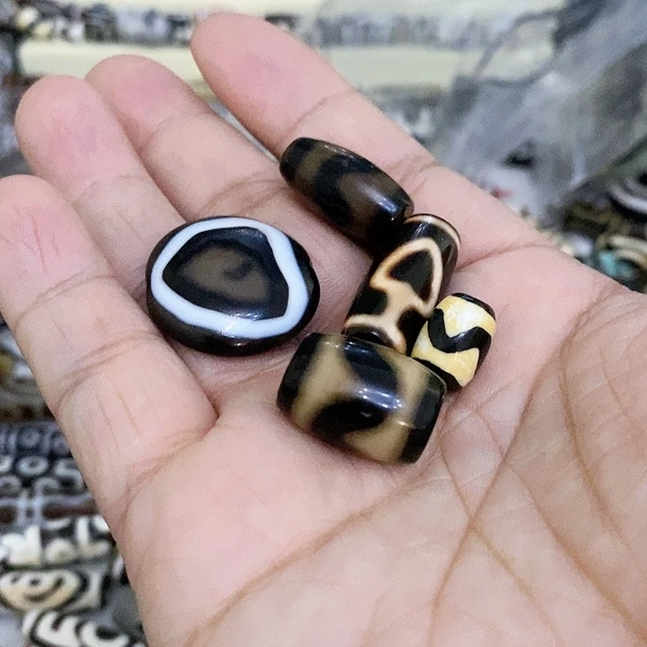 玛瑙/玉髓未镶嵌珠宝半成品海**砂