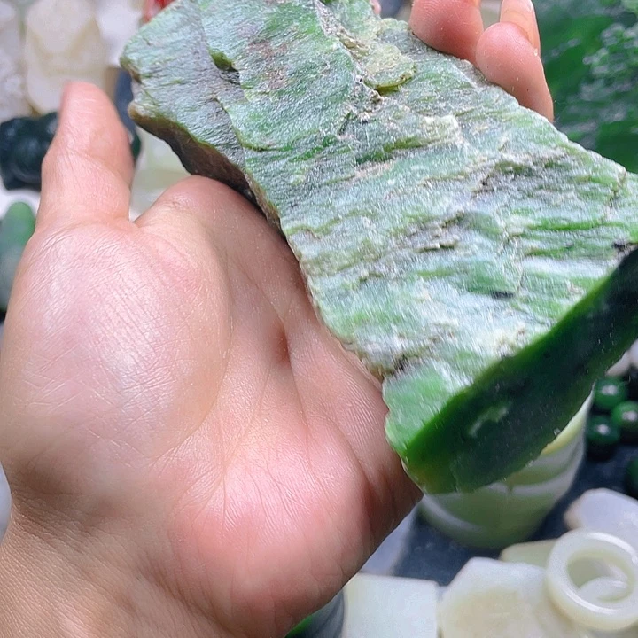 和田玉未镶嵌珠宝半成品