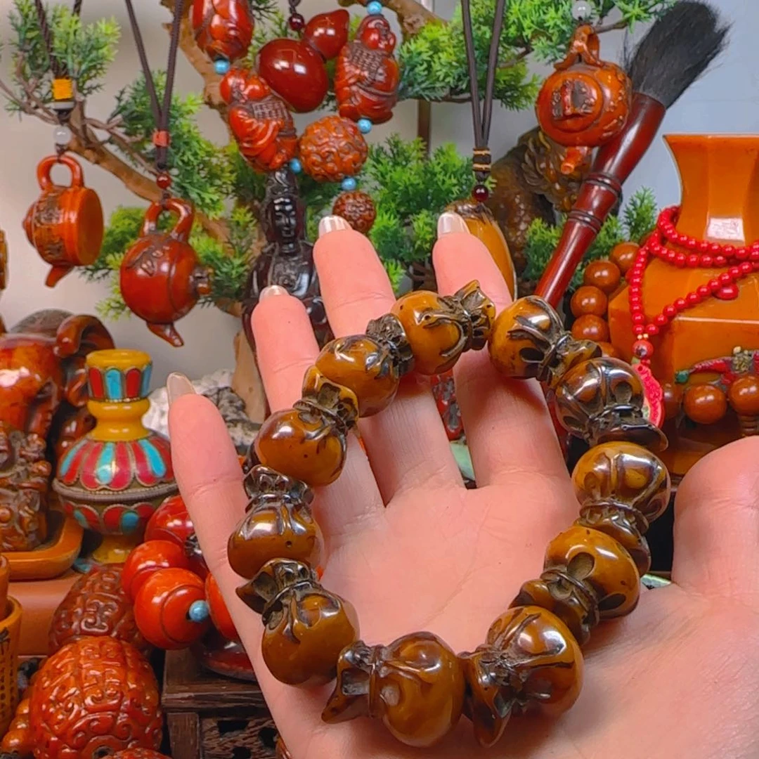 琥珀裸石未镶嵌手串