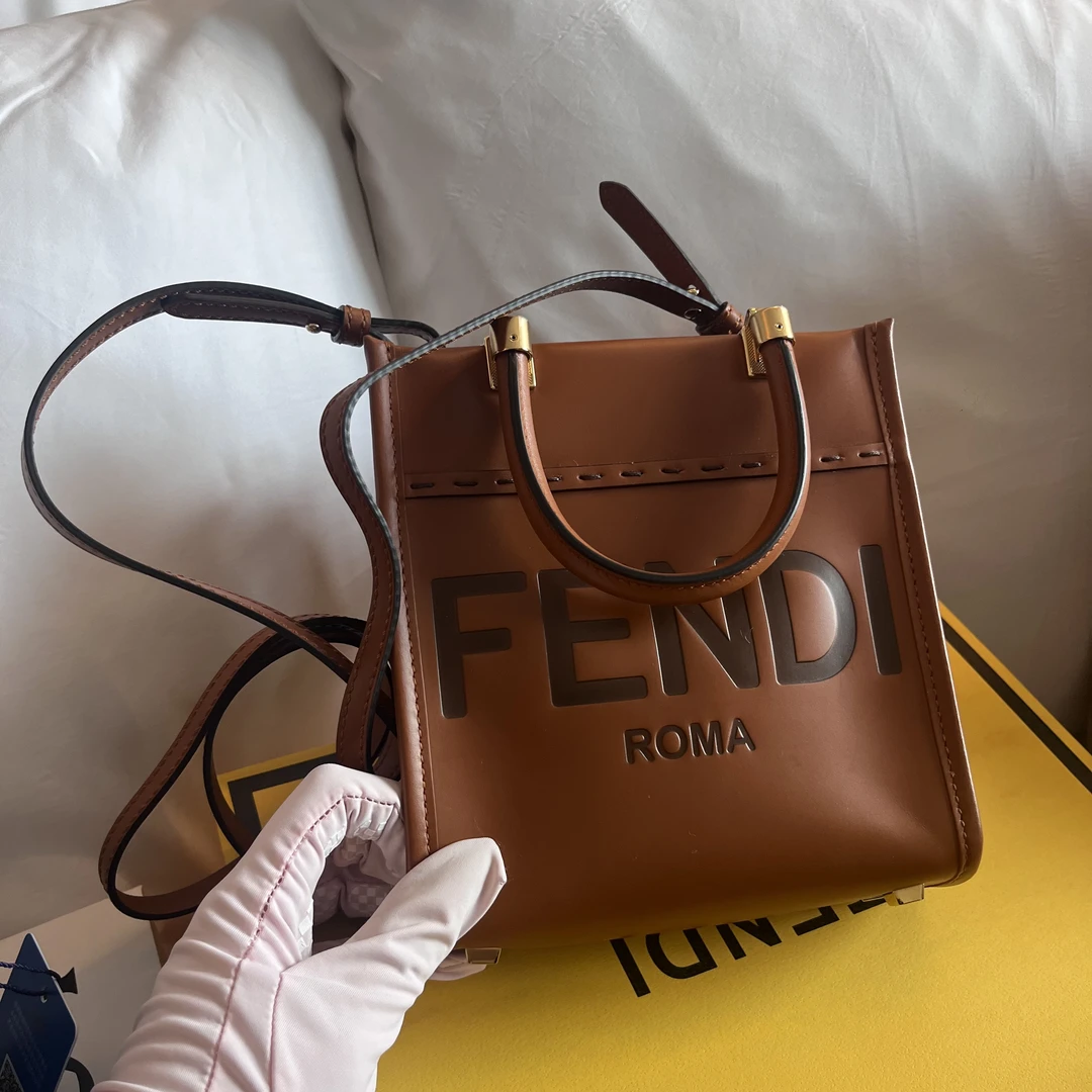 99新 FENDI/芬迪 壹臻包展/芬迪全皮托特/09161329