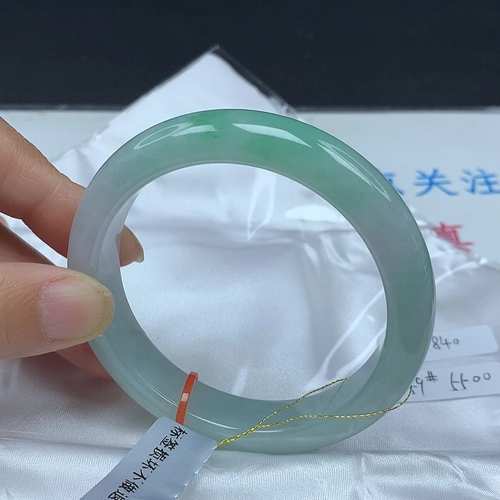 翡翠未镶嵌手镯59圈4840