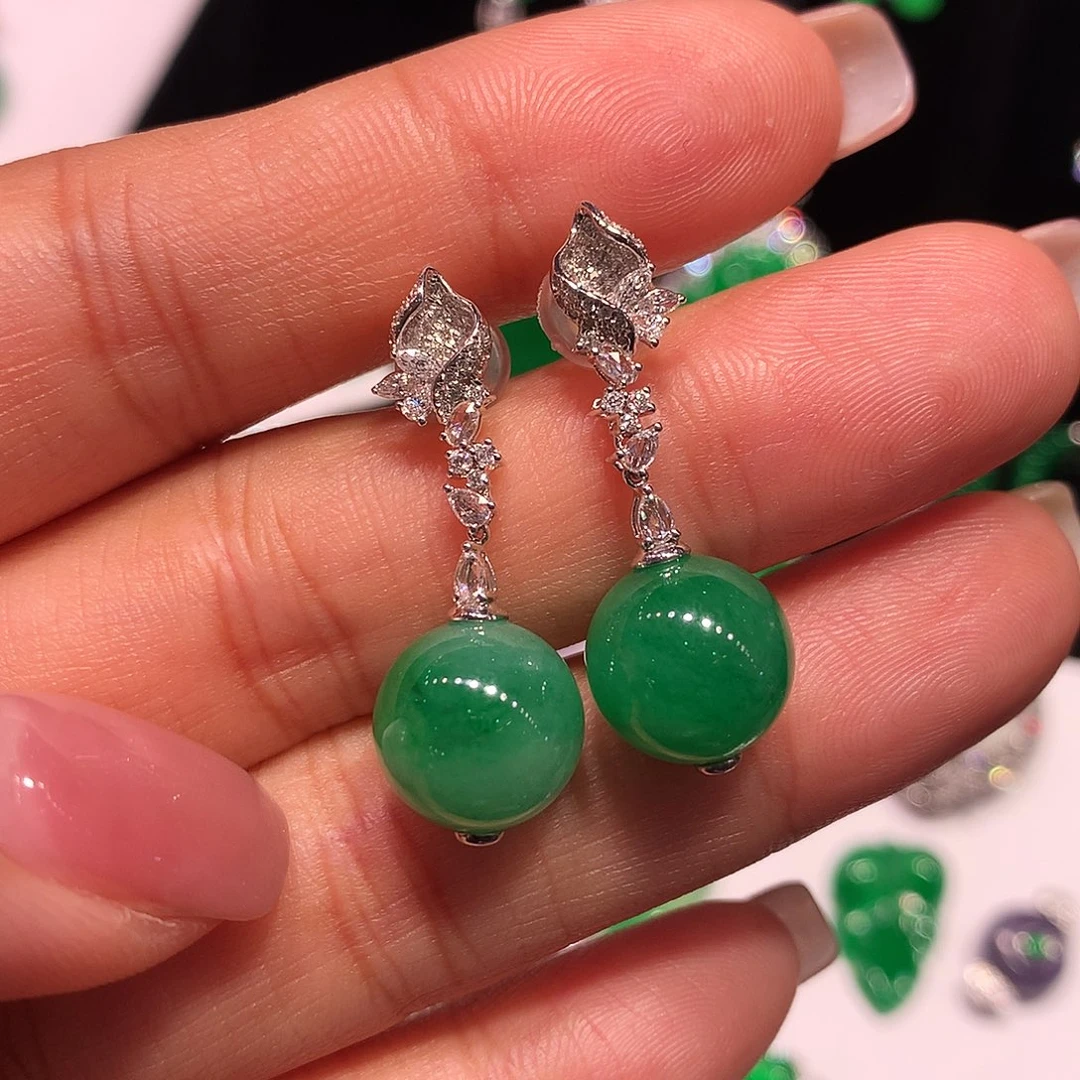 翡翠18K金镶嵌耳饰