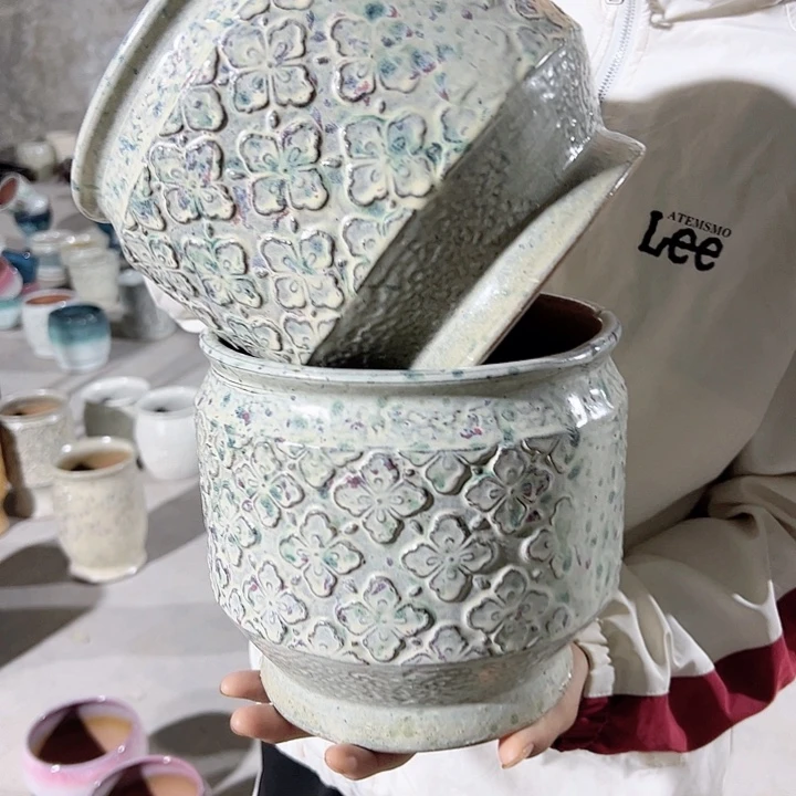 高度19厘米口19厘米