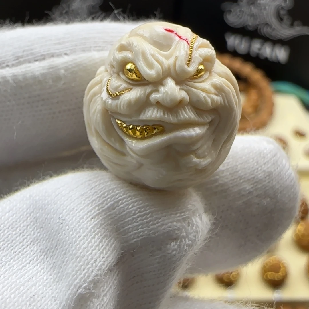 猴头核桃吊坠豪横拽爷镶嵌24k