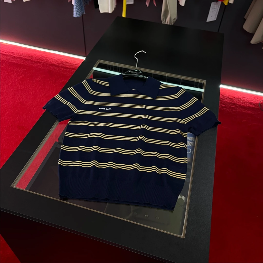 A059【M家】高版本25N早秋新款洋气时尚百搭条纹polo领针织短袖