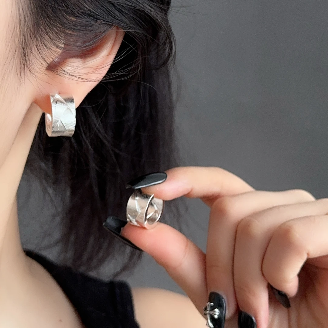 黑糖【耳饰】 简约百搭银色几何菱形时尚个性冷淡风小众耳环E1606