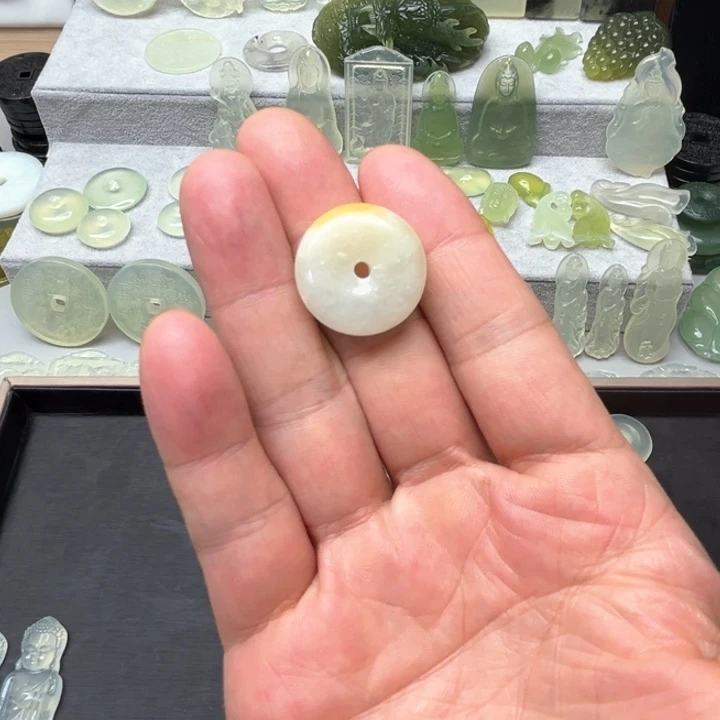 蛇纹石玉颈饰未镶嵌s****g