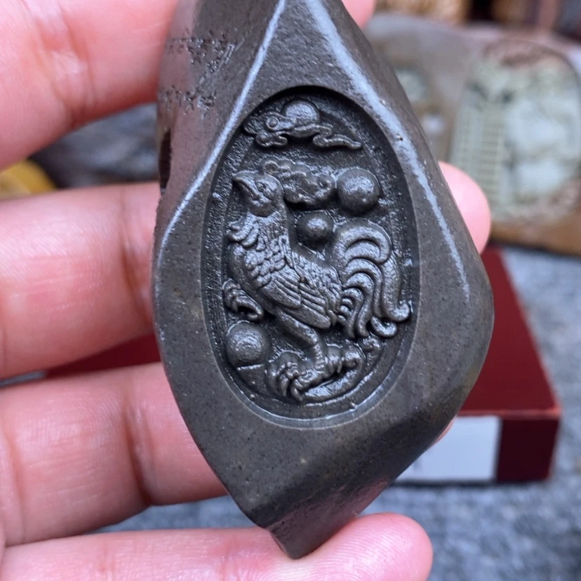 【闪购商品】原石雕刻手把件