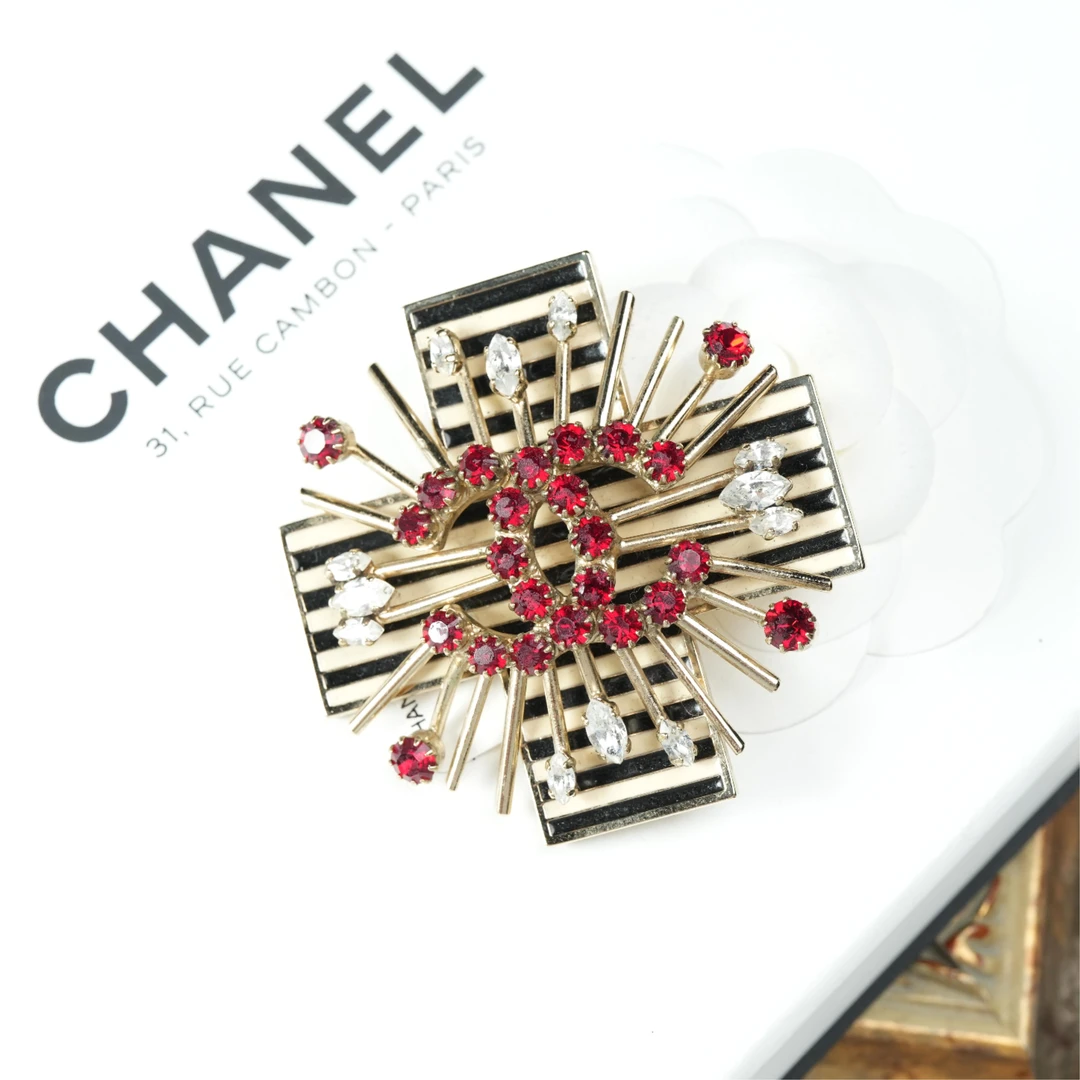 95新 Chanel/香奈儿 柚礼中古/香奈儿十字红色双C胸针CG504075