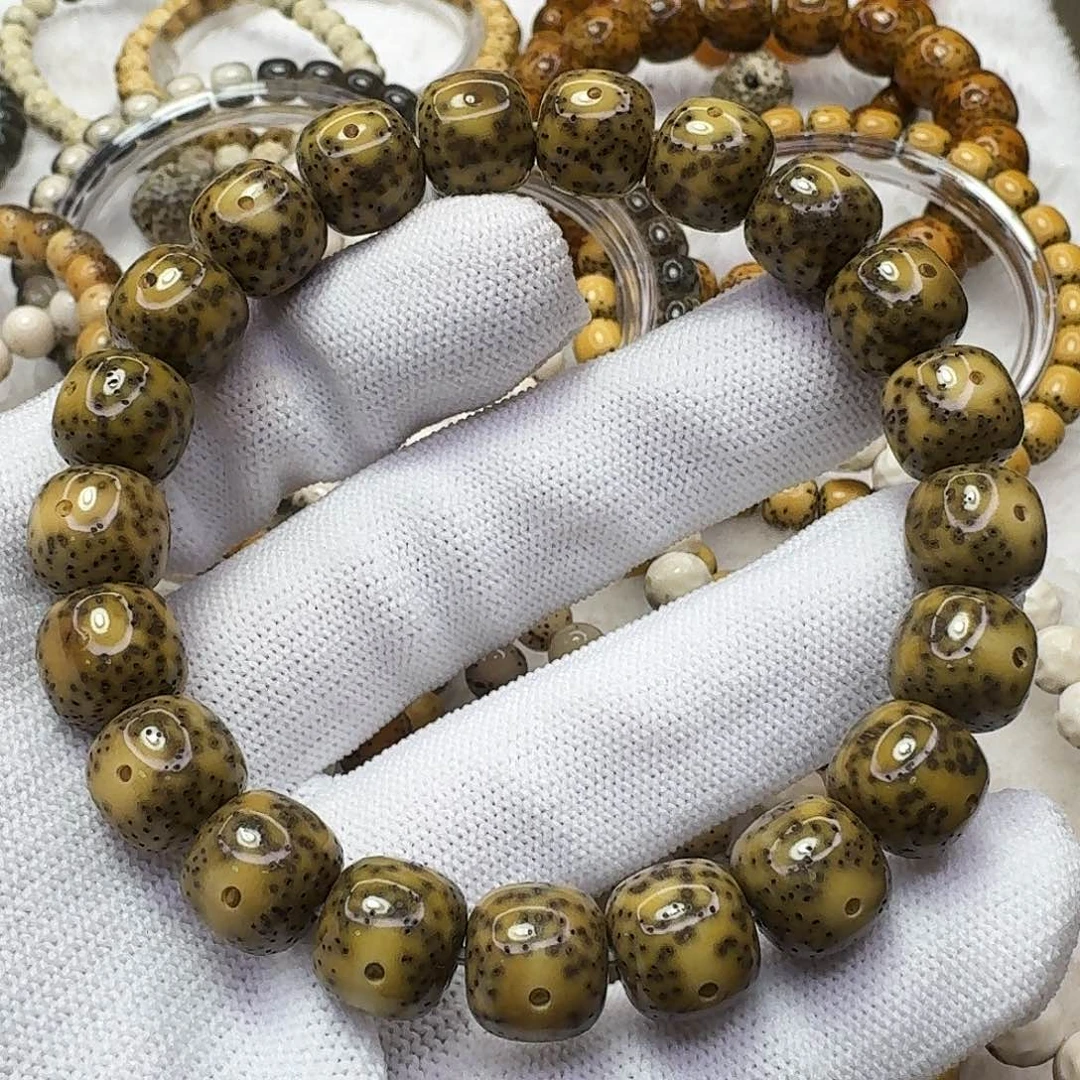 吊坠星月菩提11古铜