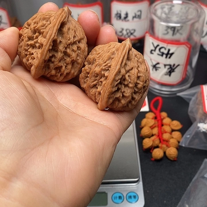 吊坠文玩核桃颜****常虎头45