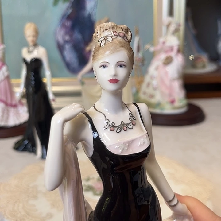 杯欧洲中古瓷器摆件