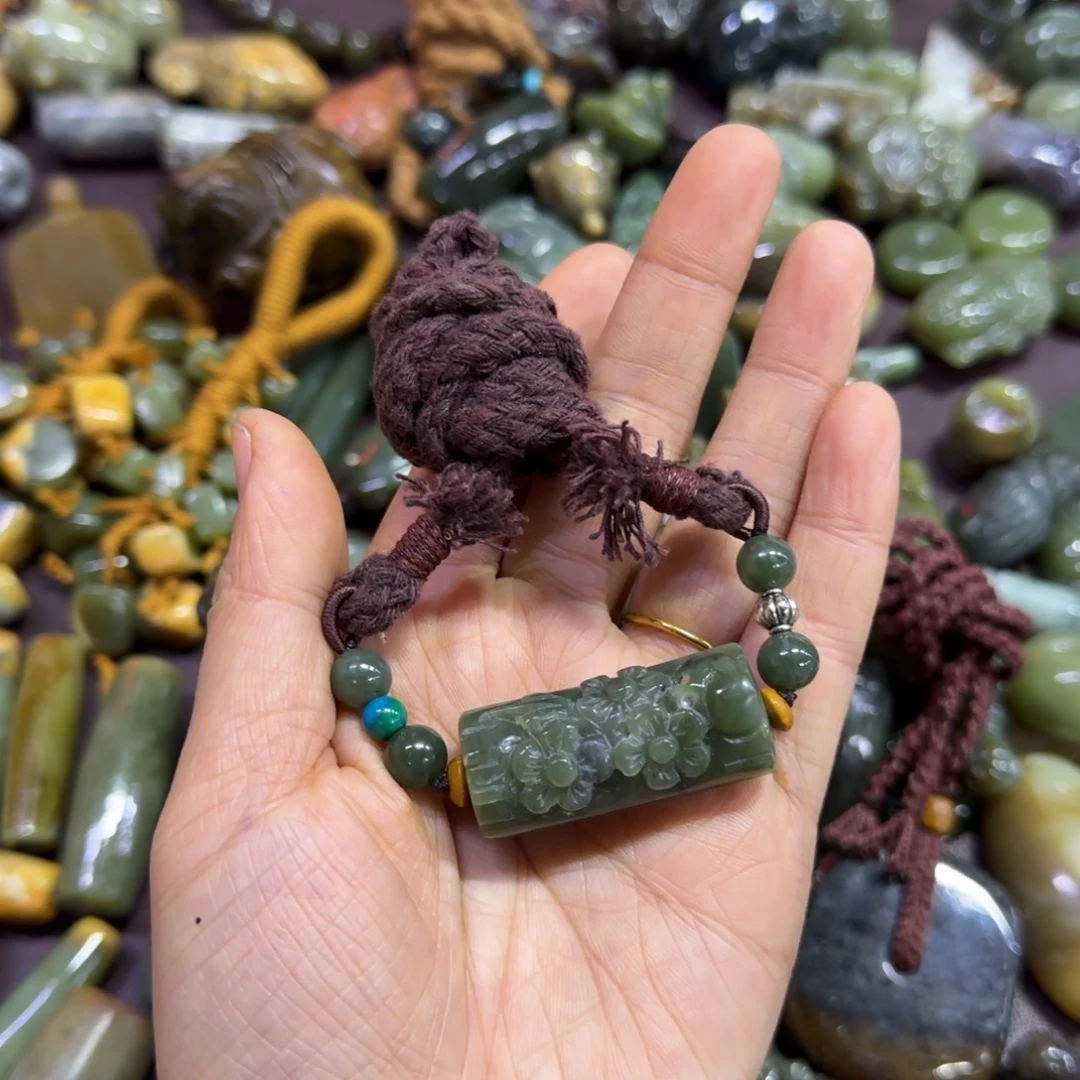 岫岩河磨玉（透闪石质玉）未镶嵌挂件