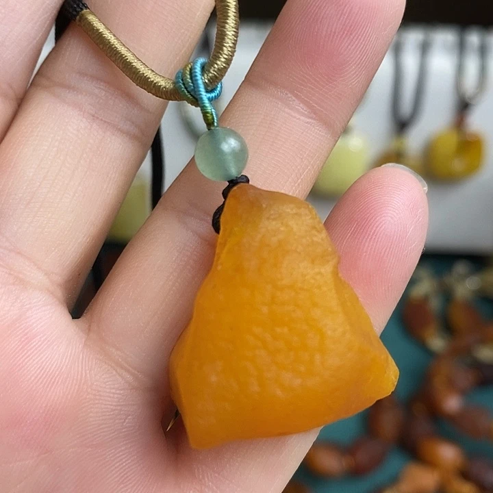 蜜蜡未镶嵌珠宝奇石吊坠