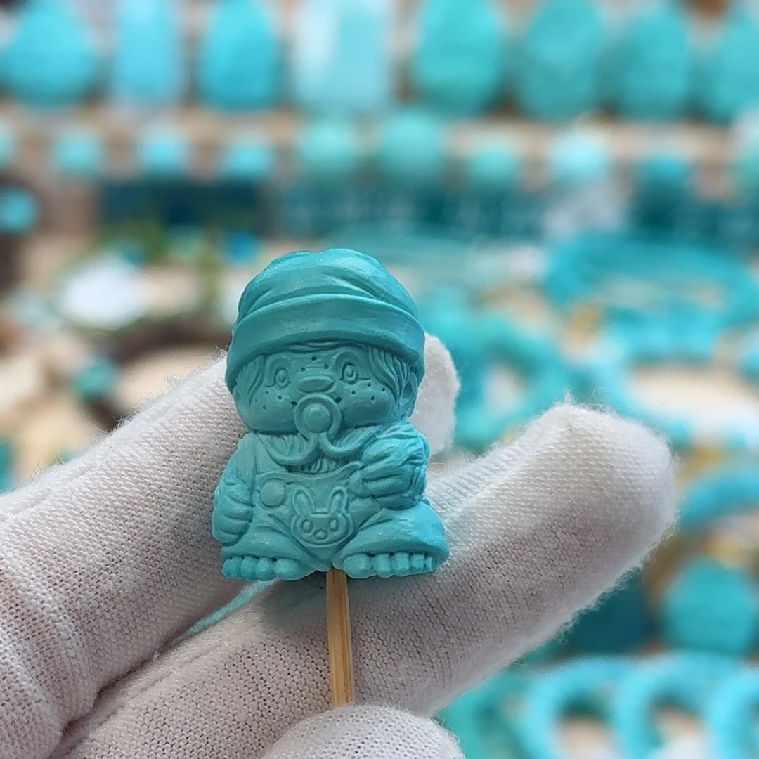 绿松石未镶嵌珠宝奇石