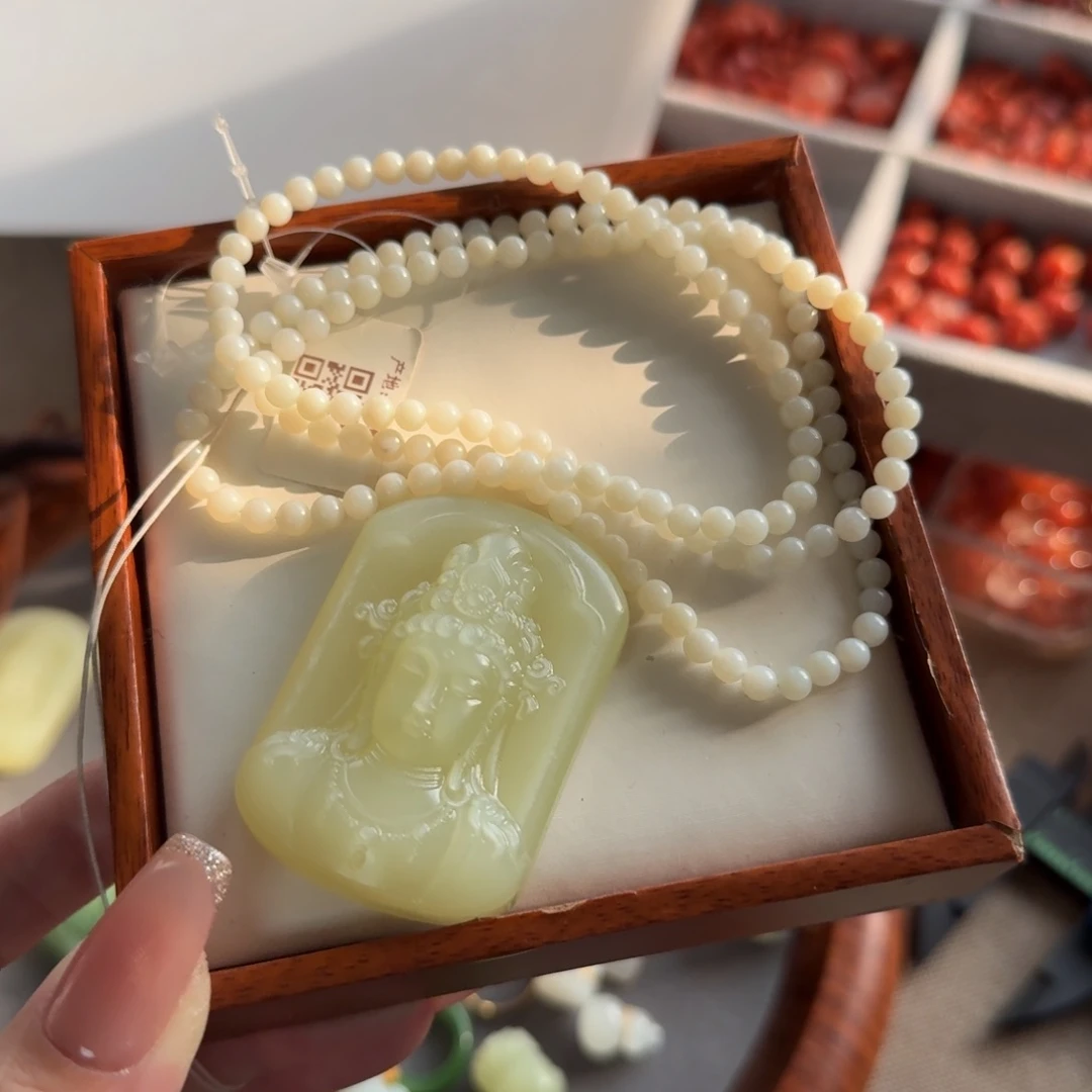 A***～和田玉未镶嵌吊坠(赠链)