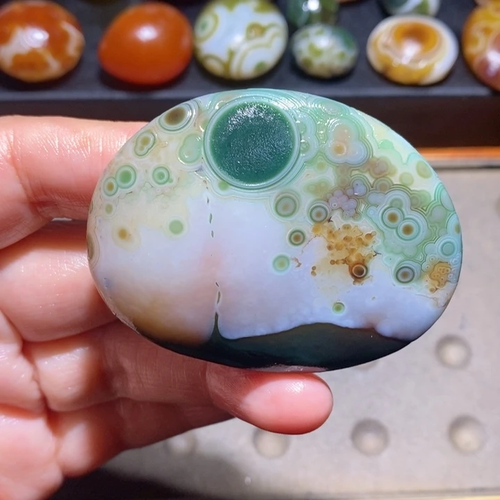 未镶嵌玛瑙/玉髓珠宝半成品4