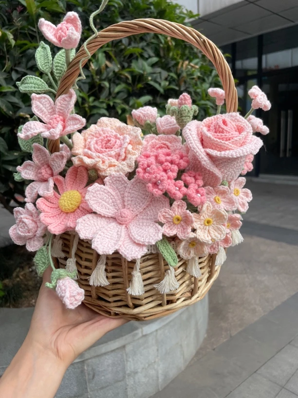 韩系纯手工钩织粉色系玫瑰花束情人节生日新婚闺蜜月子礼物成品
