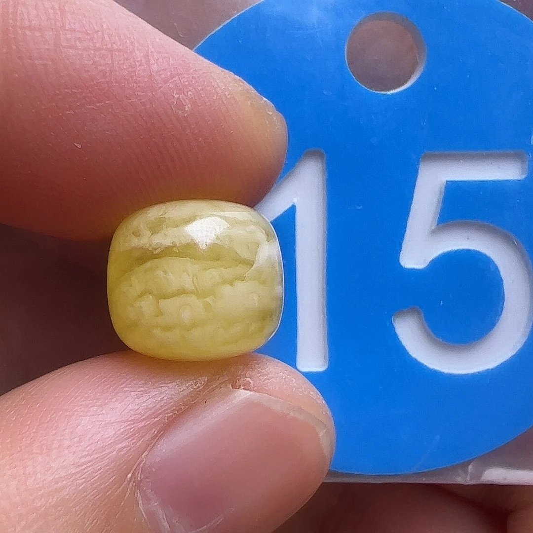 蜜蜡未镶嵌珠宝奇石10/9m m