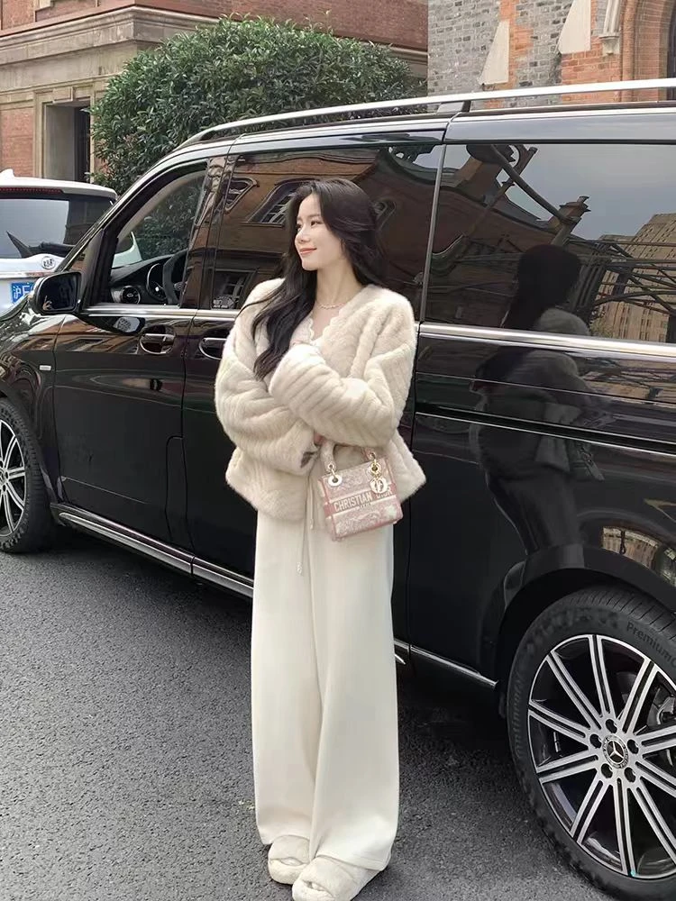 高级感名媛风时尚百搭皮毛一体保暖外套(B16-4)P4013