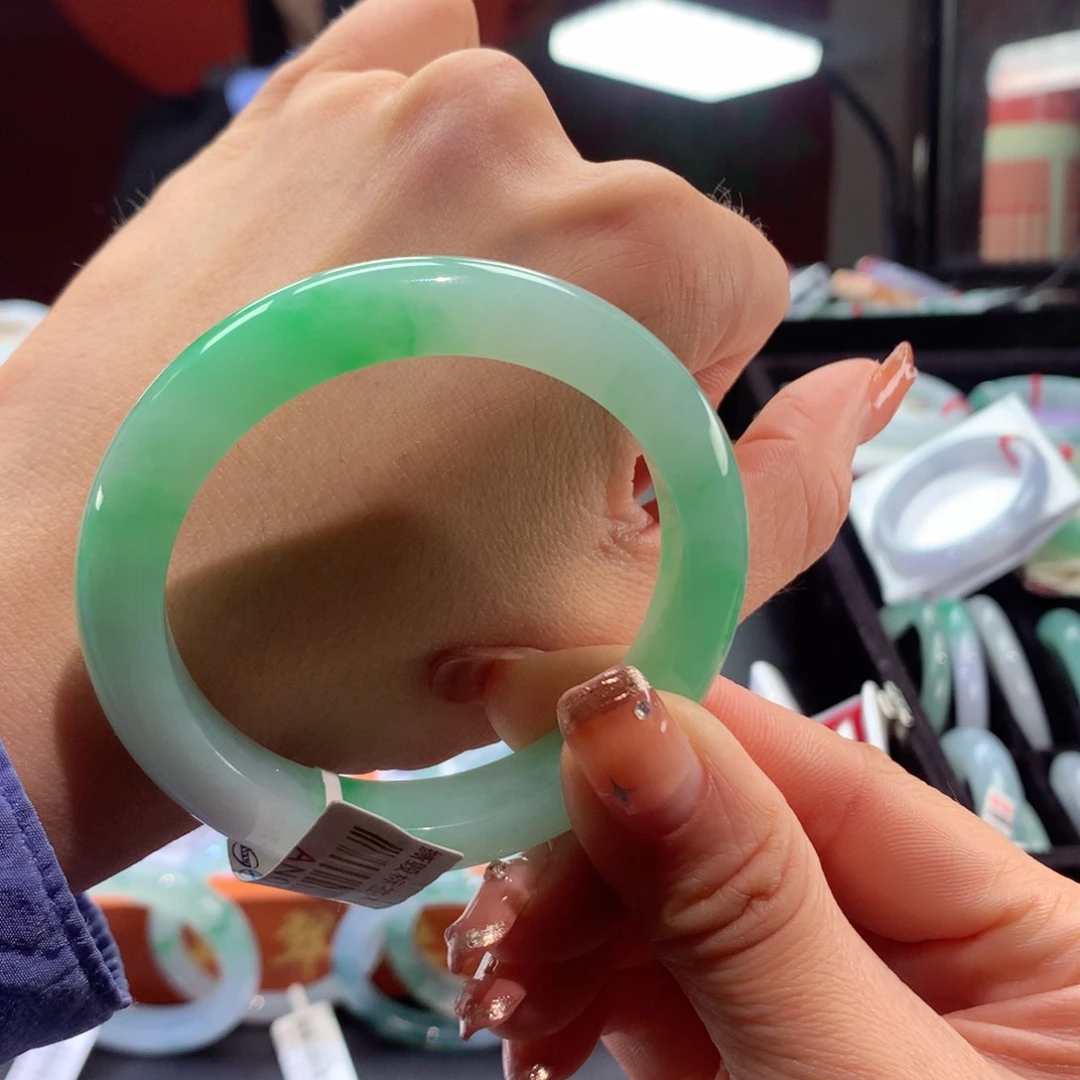 翡翠手镯未镶嵌26号