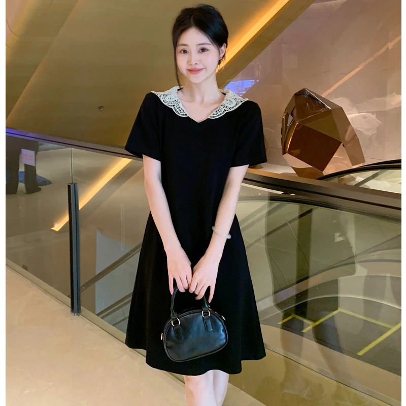 2025夏装时尚蕾丝拼接海军领小黑裙显瘦收腰藏肉遮肚子连衣裙687