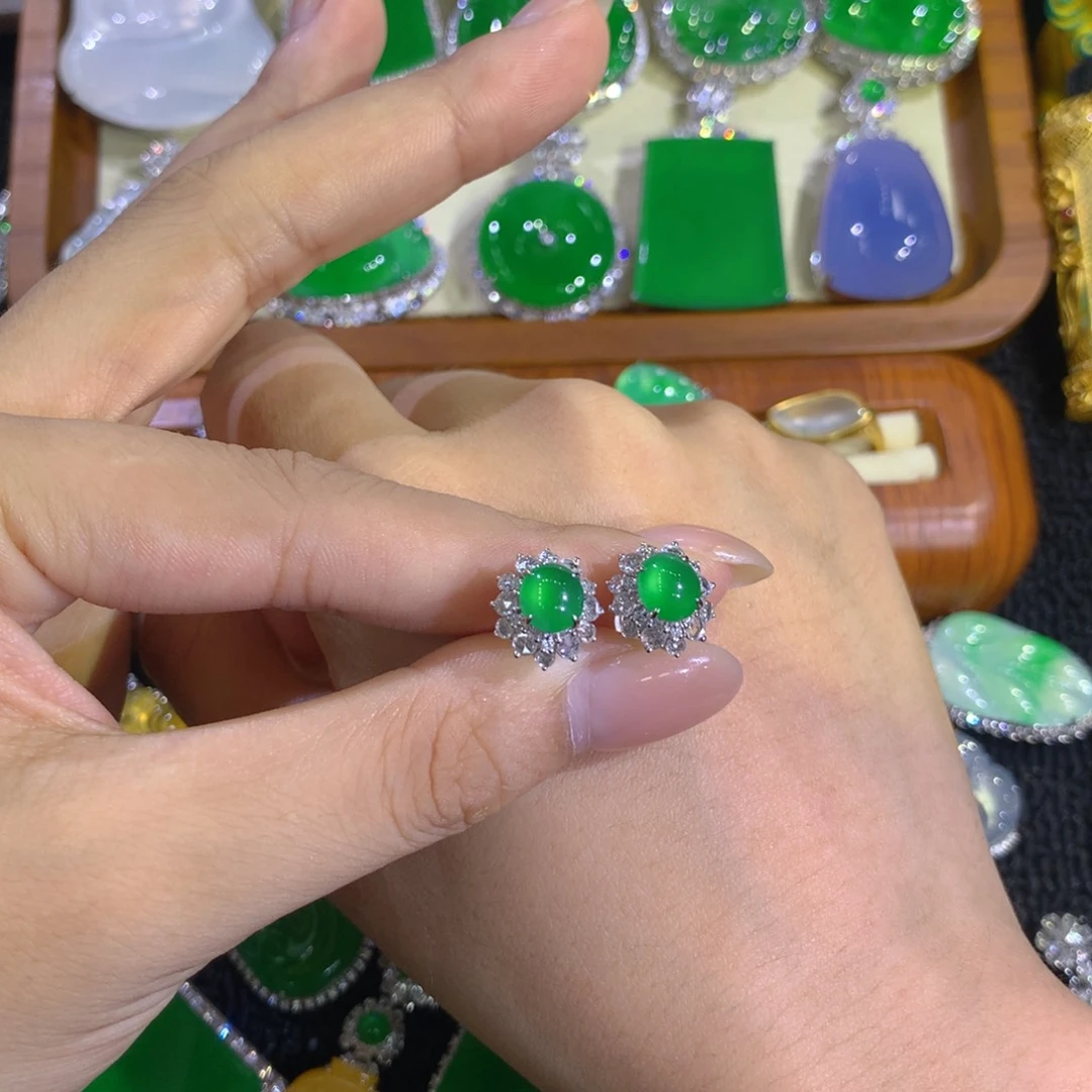 翡翠18K金镶嵌耳饰88888888