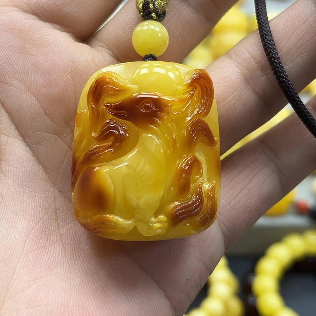 蜜蜡未镶嵌珠宝奇石