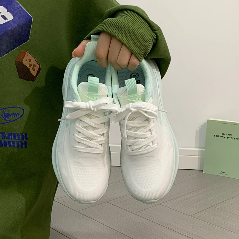 回力超轻薄荷绿跑步鞋女秋季多巴胺校园渐变百搭软底减震休闲女鞋