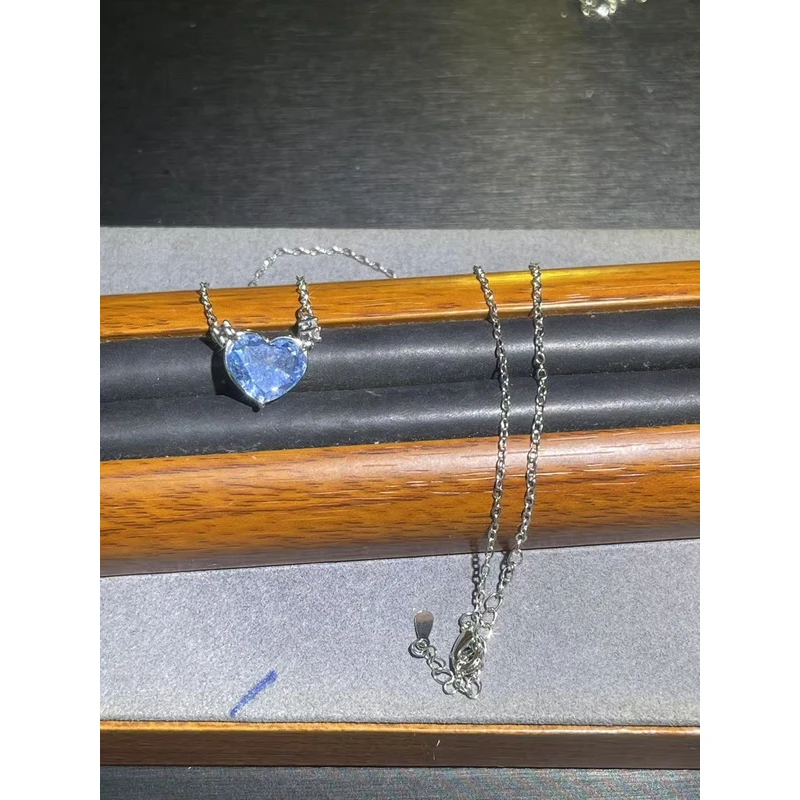 a8809蓝色爱心一体链多样性发货